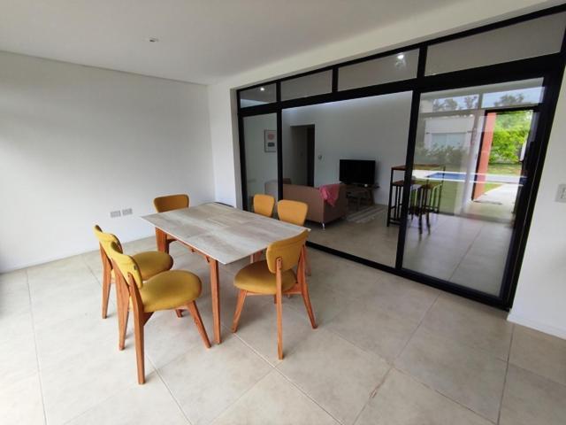 La Agustina Pilar Holiday home
